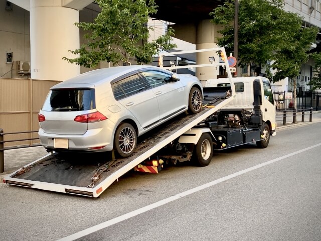 動揺しているときこそ知っておきたい事故車修理の手順と進め方