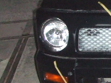 広島で車修理依頼を承る「山本鈑金」のヘッドライトの修理